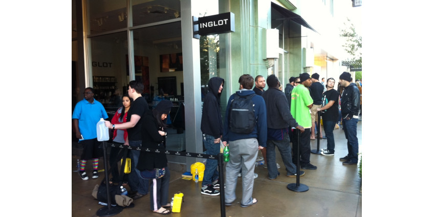 В Вегасе продолжается «яблочное» безумие