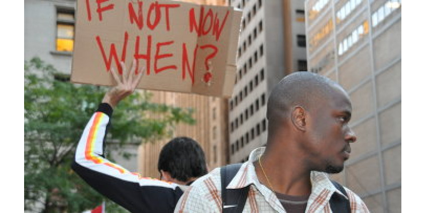 Полиция занялась разгоном протестующих