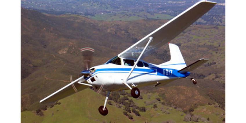 Неподалеку от Сан-Диего разбился легкомоторный самолет