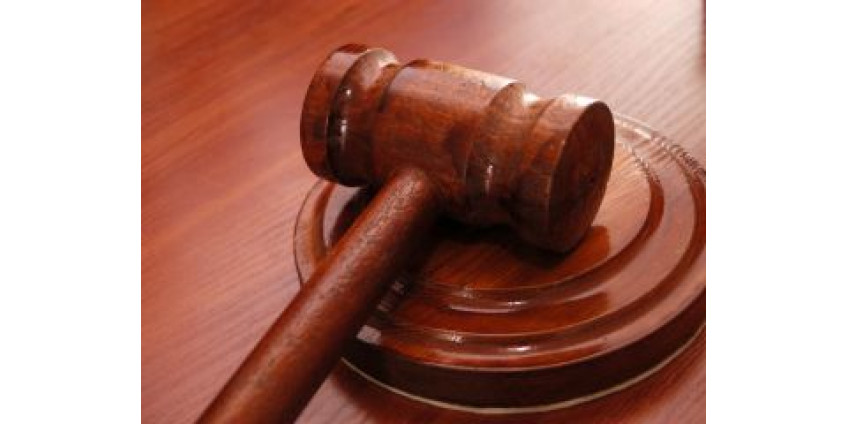 Неуравновешенного пилота признали невиновным