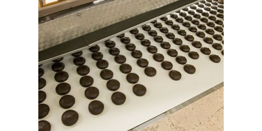 В пакете с конфетами находились лезвия