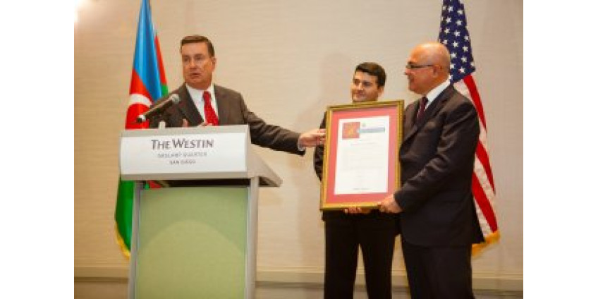 Азербайджан встречается с Сан-Диего