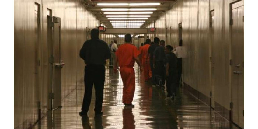 Массовое побоище в тюрьме Аризоны