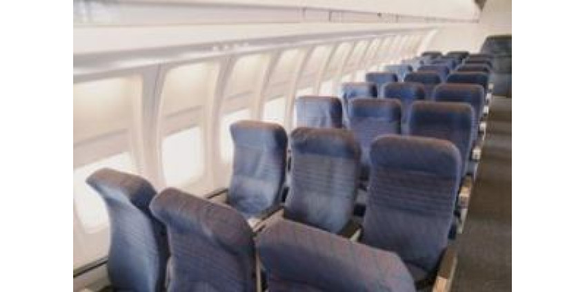 Авиапассажирам предлагается платить за соседние места