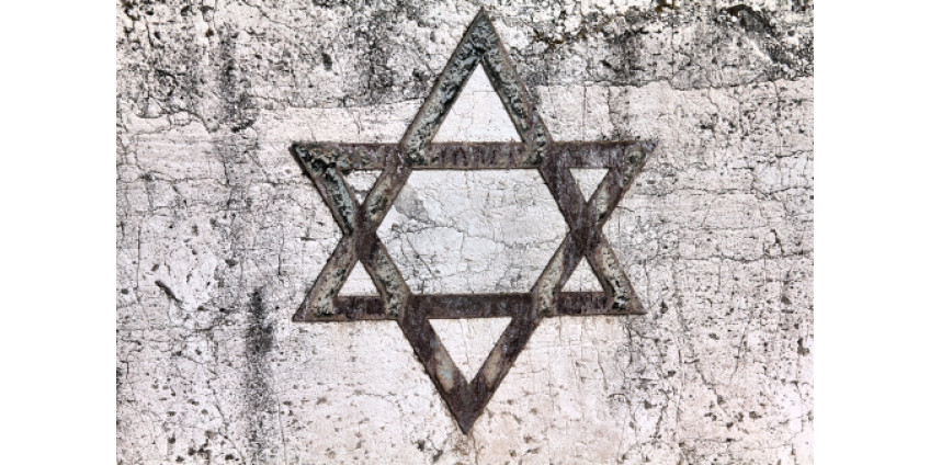 Еврейская община восстановит уничтоженное кладбище