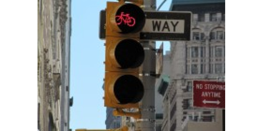 Мотоциклисты смогут ездить на красный свет