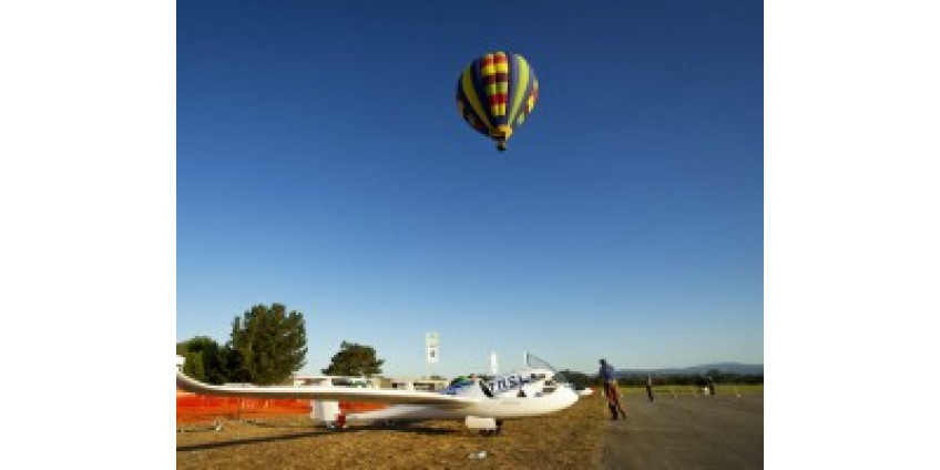 При взрыве аэростата пострадали 4 человека