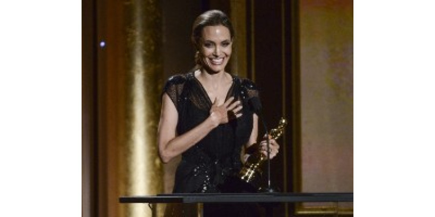 Почетные «Оскары» получили Анджелина Джоли и Стив Мартин
