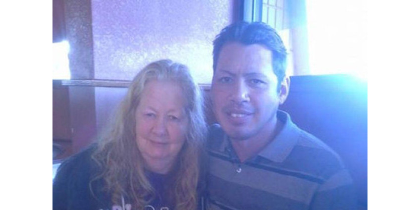 Мужчина встретился с матерью спустя 30 лет