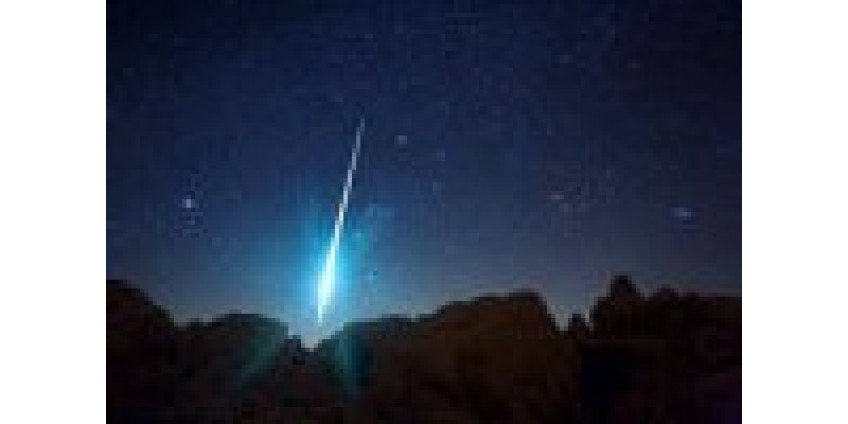 Первый метеорит потока Геменид появился в небе над Аризоной