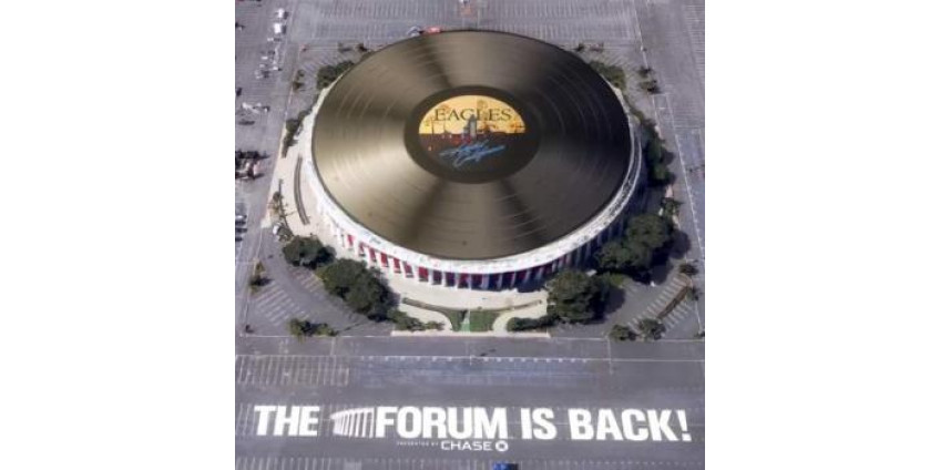 В Калифорнии создали 124-метровую виниловую пластинку