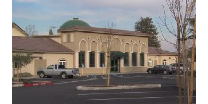 Вандалам нравится уродовать одну из калифорнийских мечетей