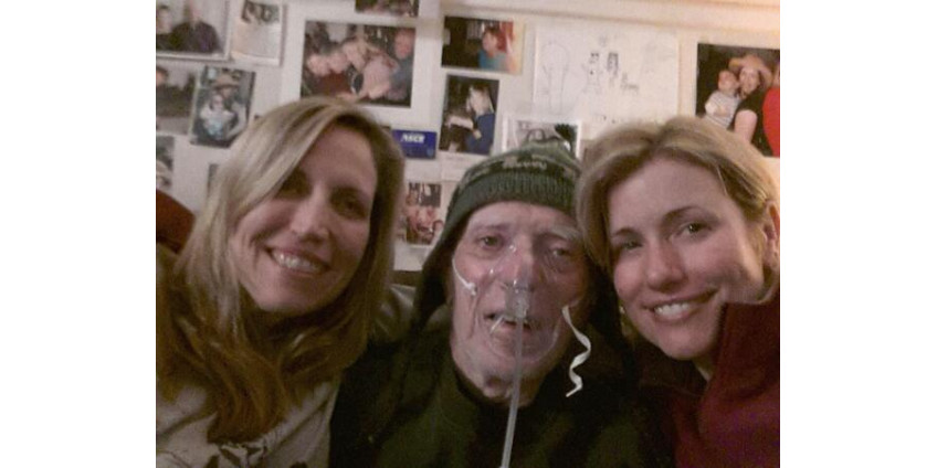 Американка описывает в Twitter смерть отца