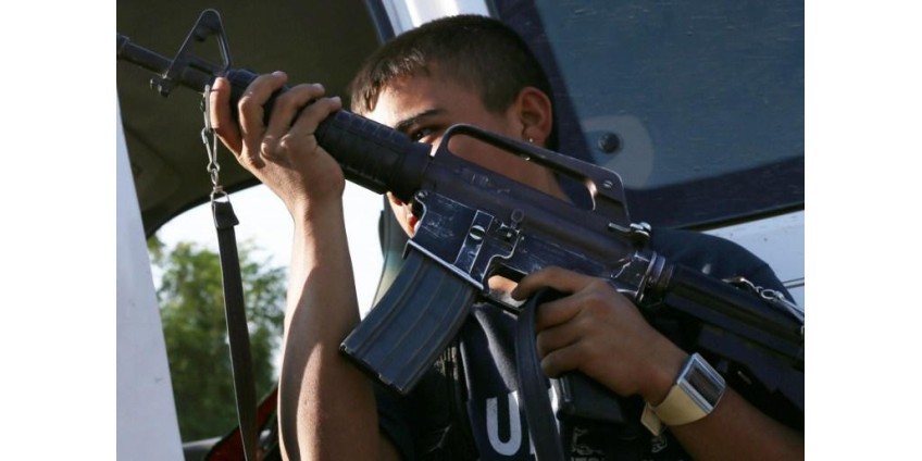 В Лос-Анджелесе арестован мужчина, обещавший убить любого человека за 100 ретвитов