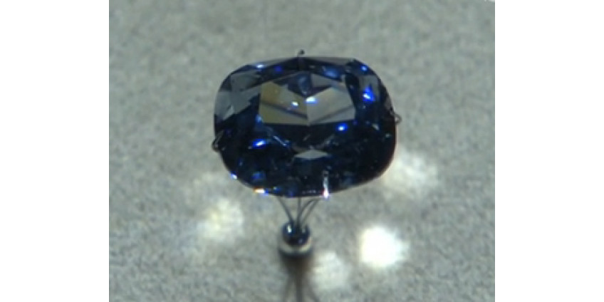 В Лос-Анджелесе представили бриллиант «Синяя луна»