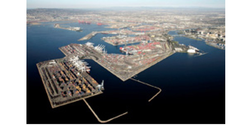 Порт Лос-Анджелеса возобновил работу