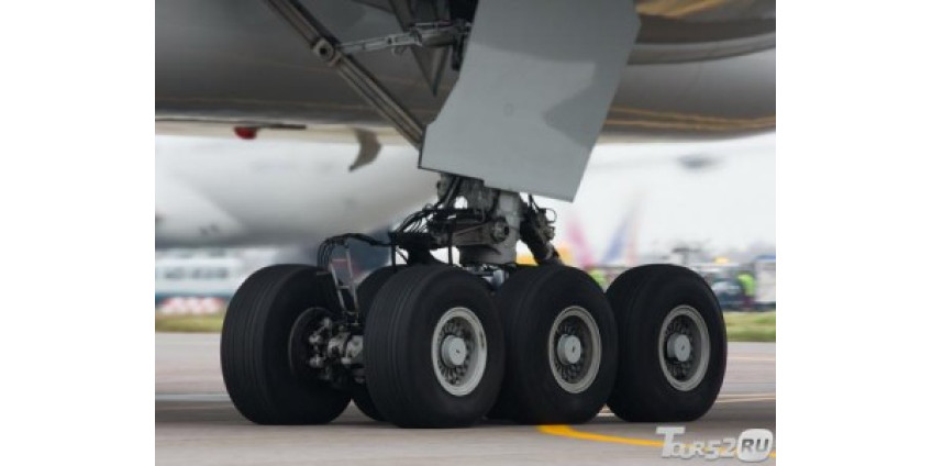 Во время взлета в аэропорту Лос-Анджелеса у Боинга лопнули шасси