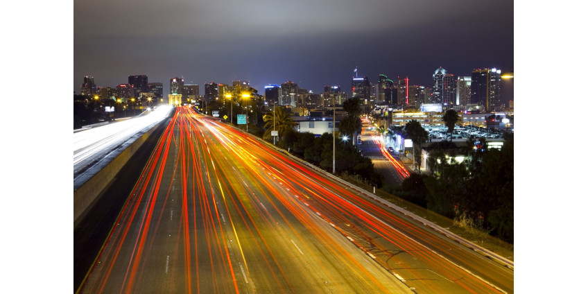 Протестующие в Сан-Диего перекрыли автомагистраль