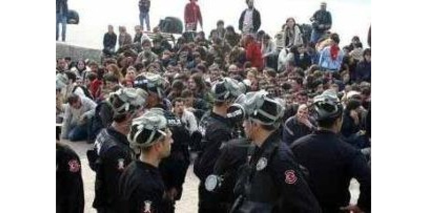 На акции протеста в Лос-Анджелесе задержаны пять человек