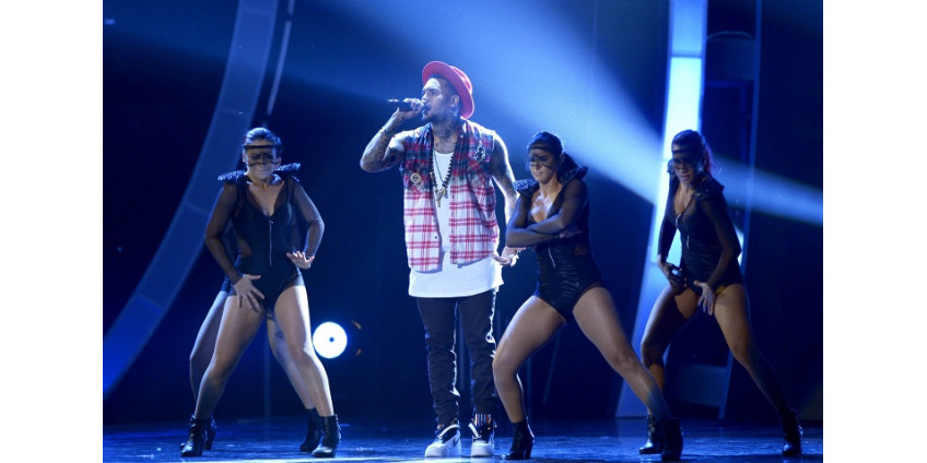 В перестрелкена концерте Криса Брауна пострадали 5 человек