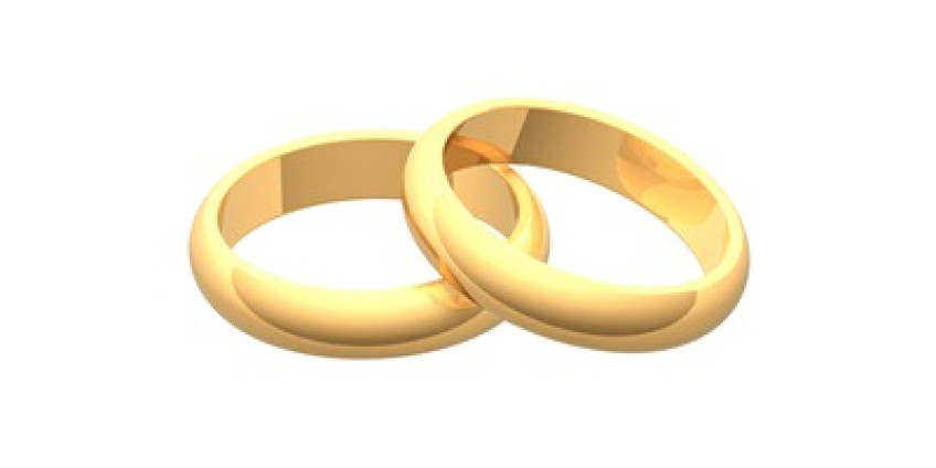 Предложение руки и сердца было сделано в бассейне с акулами