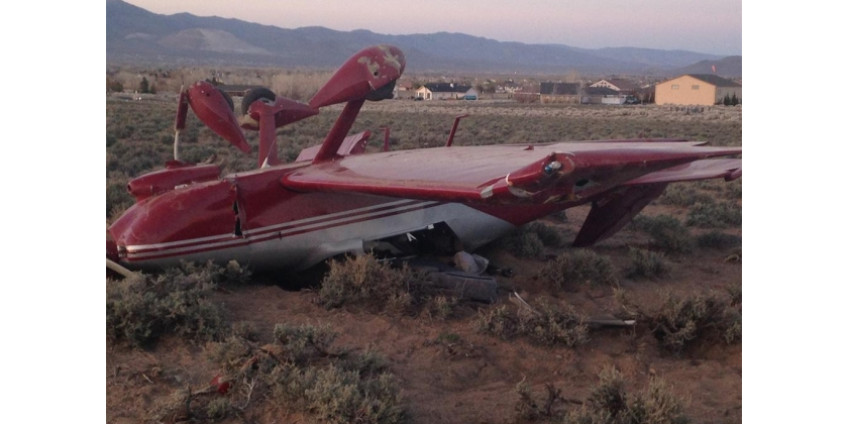 В здание колледжа едва не врезался небольшой самолет