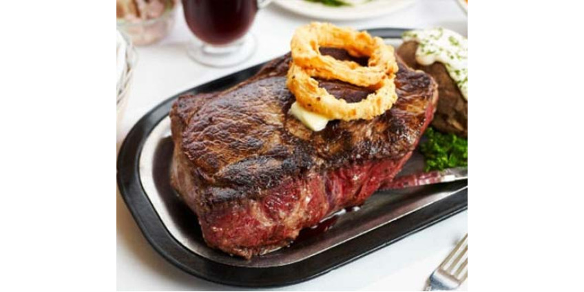 Жительница Калифорнии побила рекорд по поеданию стейков