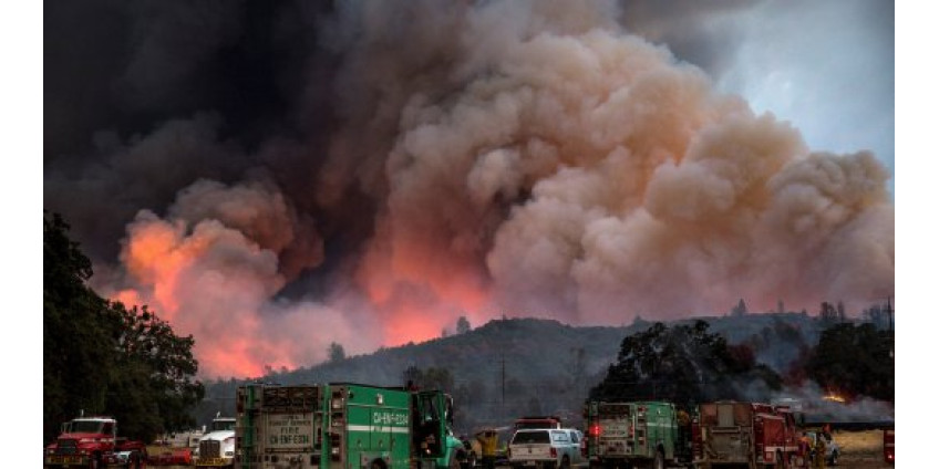 Пожары охватили территории от Сан-Диего до южной границы с Орегоном