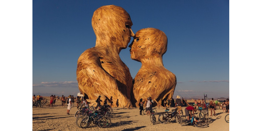 В Неваде проходит знаменитый арт-фестиваль Burning Man