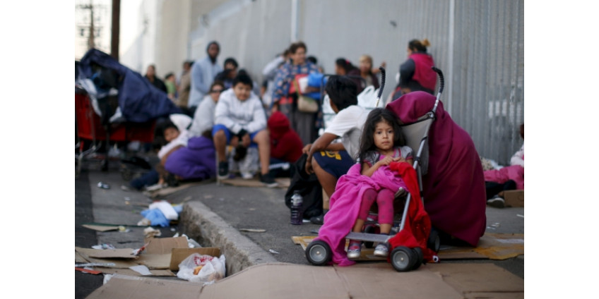 Из-за бездомных в Городе Ангелов введен режим ЧП
