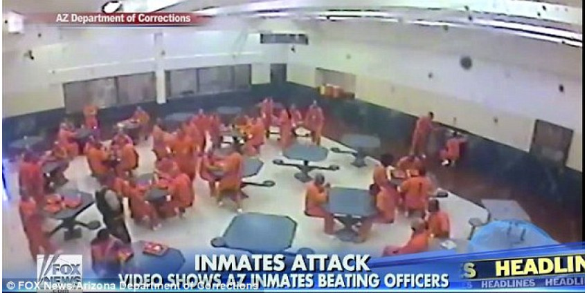 В Интернет попало видео с бунтом заключенных из Аризоны