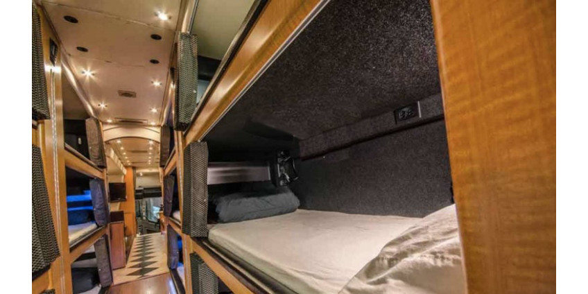 В Калифорнии появились спальные автобусы