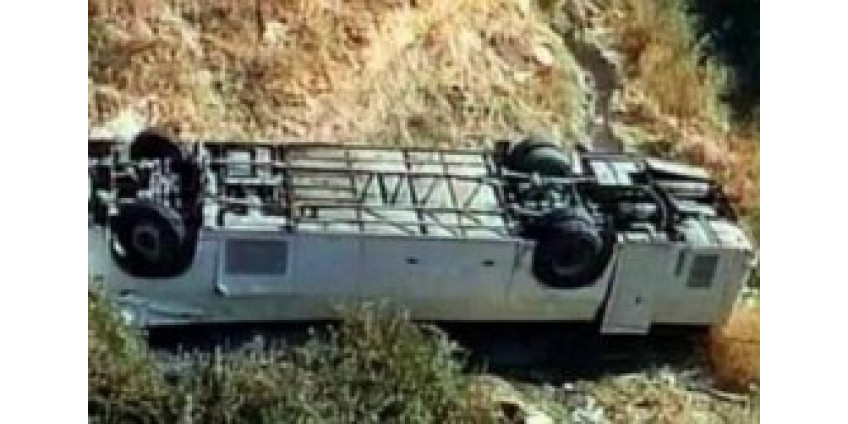 В результате крупного ДТП пострадали 26 женщин