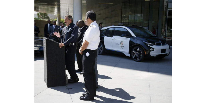 В полиции Лос-Анджелеса появится 100 электрокаров BMW I3
