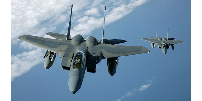 Пассажирский самолет до Тусона сопровождали два истребителя