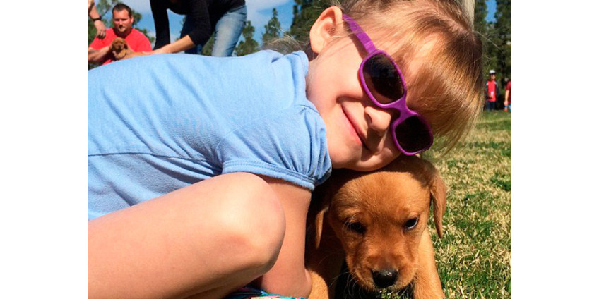 Жительница Аризоны исполняет желания слепнущей дочери