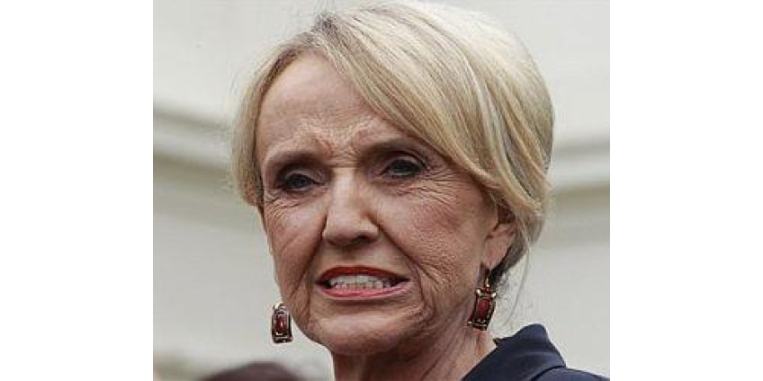 Джен Брюер возмутилась комментариями Хиллари Клинтон