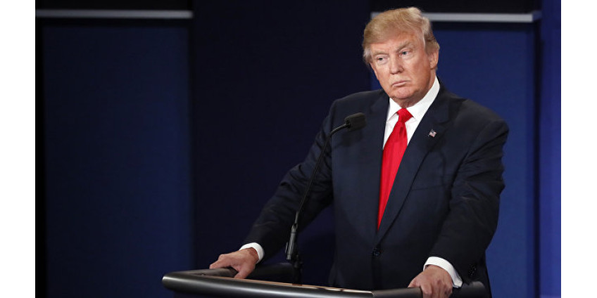 Трампа поддержала латиноамериканка во время его выступления в Лас-Вегасе 