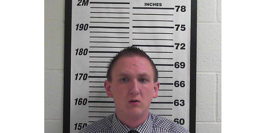 Сотрудники ФБР арестовали пассажира самолета, летевшего из Сан-Диего, за угрозу взрыва