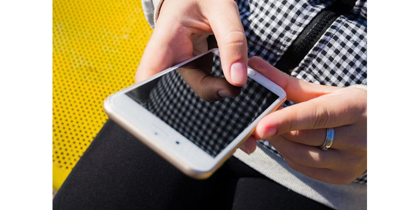 В Аризоне арестовали женщину, которая отправила 65 000 смс мужчине после первого свидания