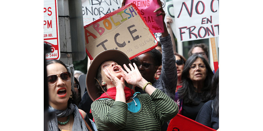 Пограничники Сан-Диего задержали 32 религиозных лидера, которые собирались поддержать мигрантов