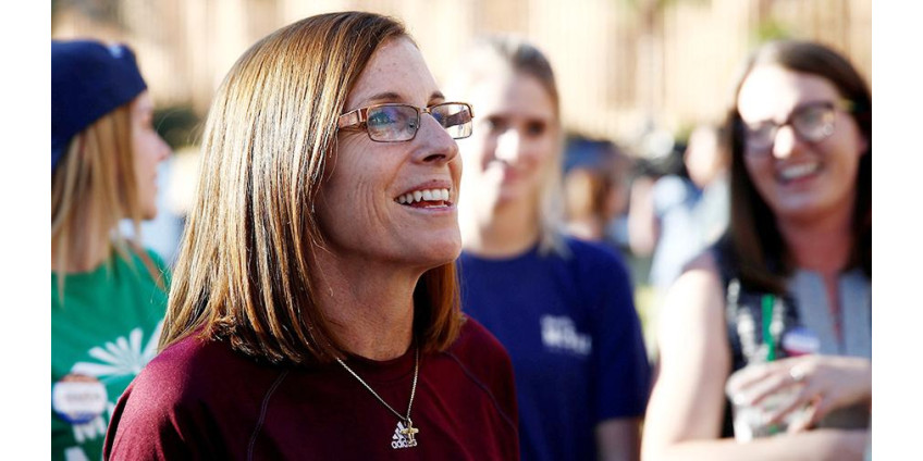 Губернатор Аризоны назвал преемника Маккейна