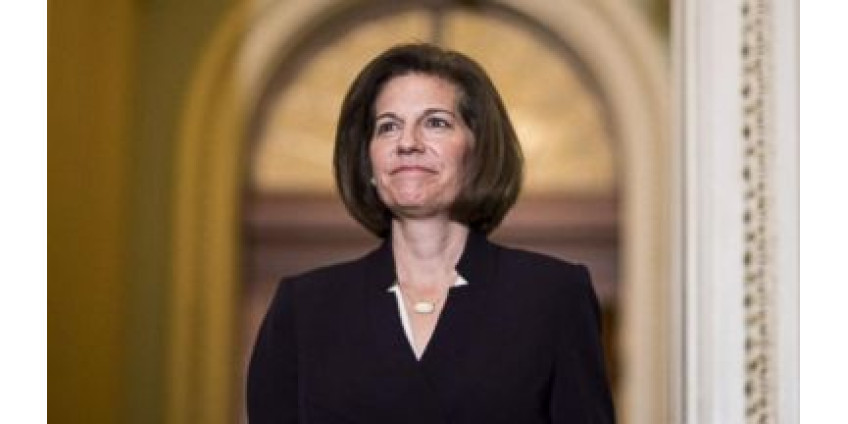 Сенатор от Невады Кортес Масто пообещала отдать свою зарплату гослужащим