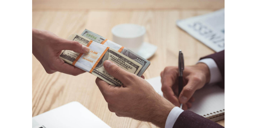 В Аризоне повысят минимальную зарплату