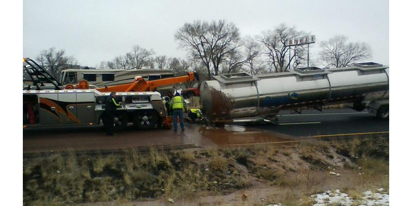 В Аризоне на дороге разлилась шоколадная река