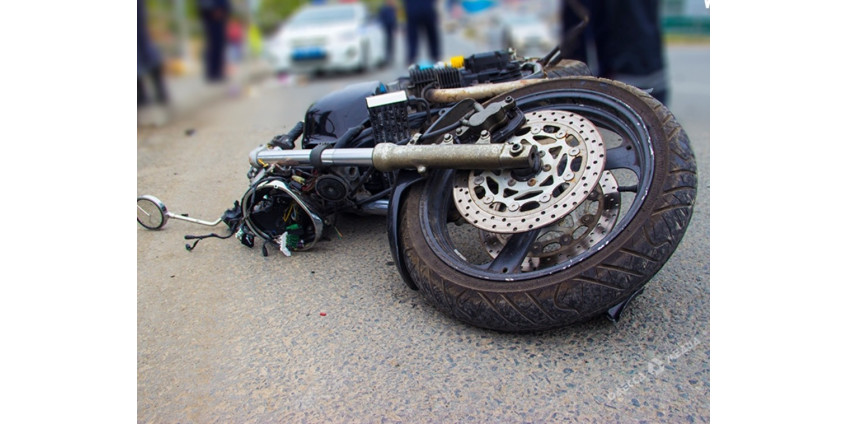 В Финиксе в результате аварии погиб мотоциклист