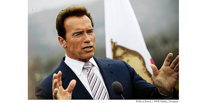 Экс-губернатор налаживает связи с Украиной