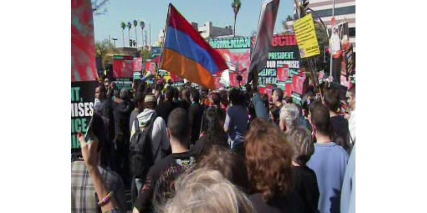 Обама встретил в Калифорнии с акции протеста