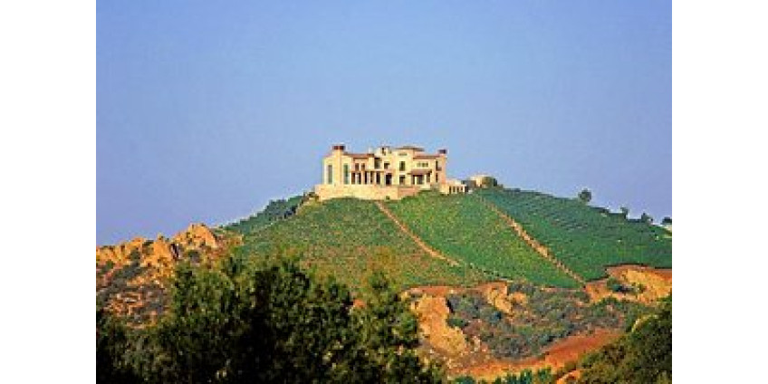 Продается домик. Недорого. Всего $65 млн.