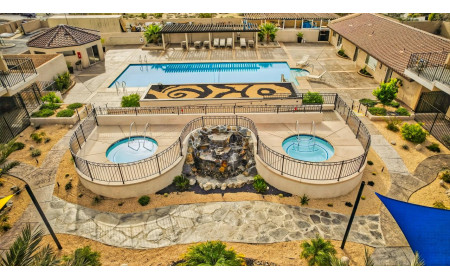 HOTEL WITH MINERAL HOT SPRINGS WATER !